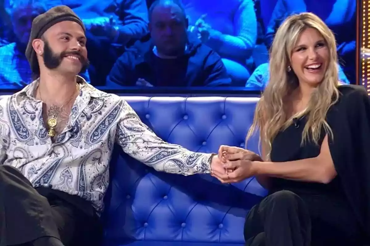 Captura de Finito i Ivana Icardi agafats de la mà al plató de GH DÚO