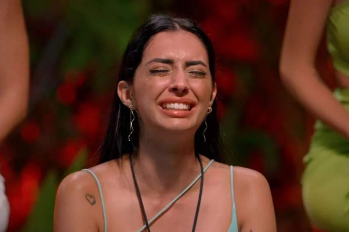 Captura de Marieta plorant en una foguera de l'Illa de les Temptacions
