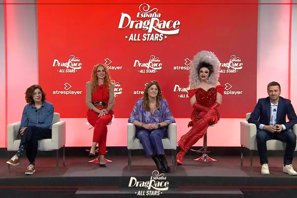 Captura de la roda de premsa de Drag Race: All Stars amb Carmen Ferreiro, Emilio Sánchez Zaballos, Supremme de Luxe i Ana Locking