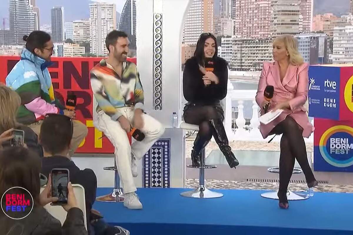 Captura de María Eizaguirre, Inés Hernand, Aitor Albizua i Jordi Cruz a la roda de premsa del Benidorm Fest a RTVE